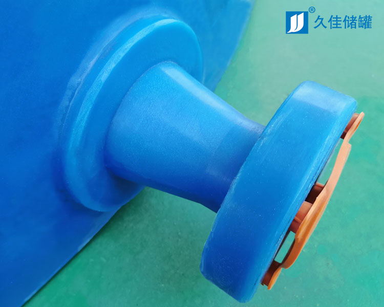 水廠次氯酸鈉儲(chǔ)存罐該如何選擇材質(zhì)及廠家？